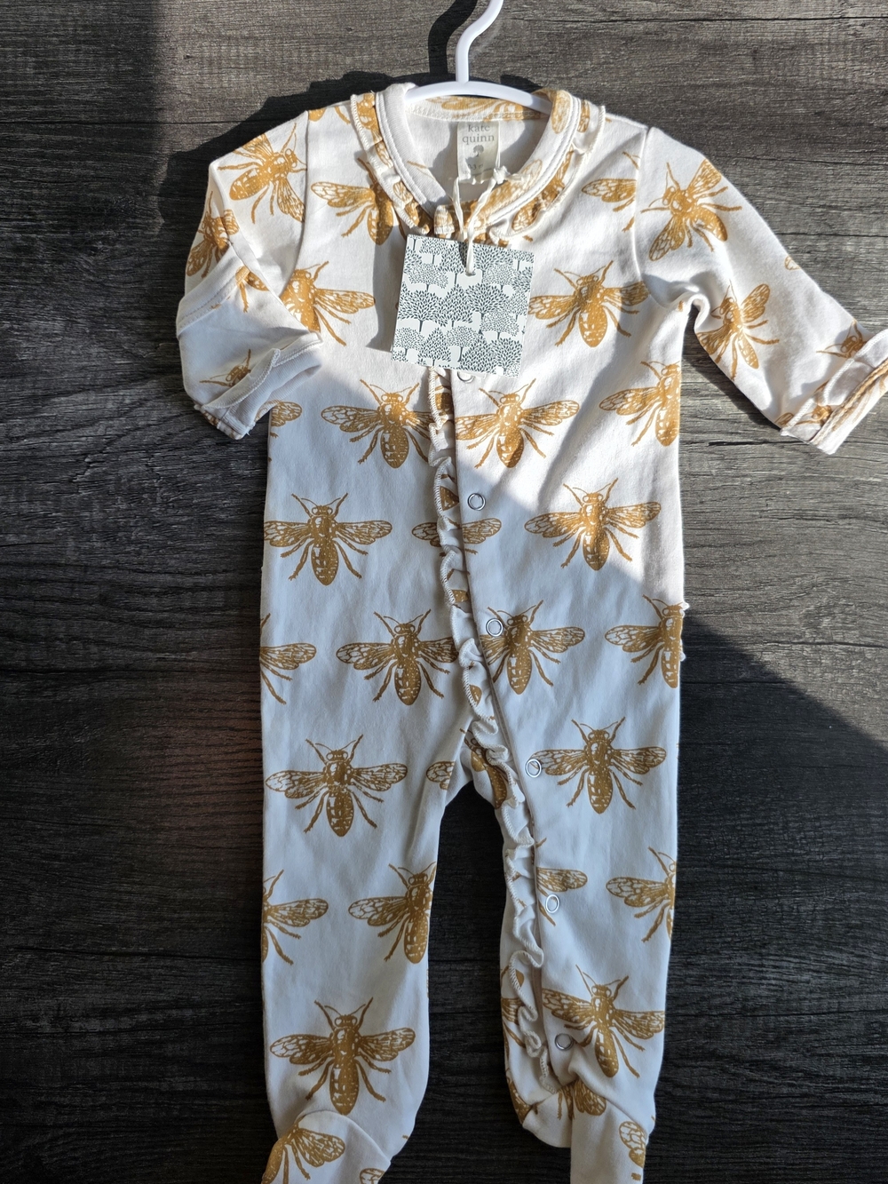 New Kate Quinn ruffles organic cotton 0-3 months girls "Honeybee" zipper footed